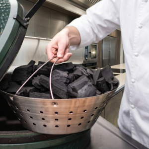 Carbone professionale per ristorazione Big Green Egg 100% naturale sacco da 9 Kg.